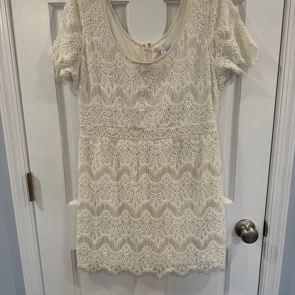Elegant Cream Lace Dress
